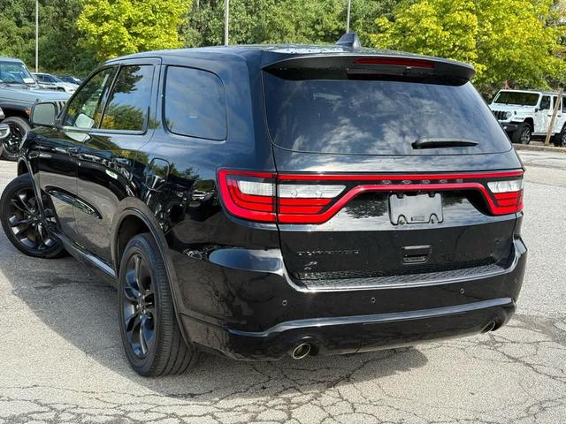 Photo of 2022 DB Black Clearcoat Dodge Durango