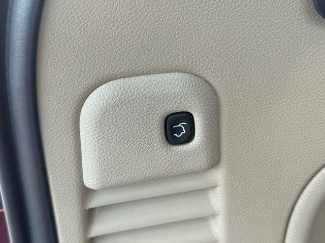 Photo of 2021 Velvet Red Pearlcoat Jeep Grand Cherokee