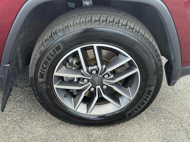 Photo of 2021 Velvet Red Pearlcoat Jeep Grand Cherokee