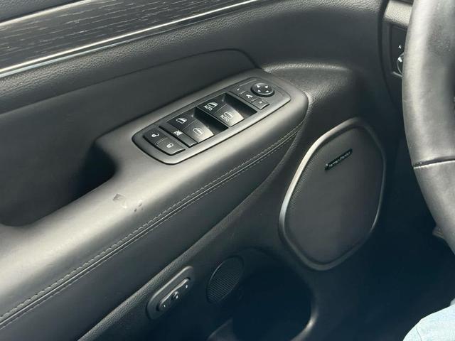 Photo of 2019 Velvet Red Pearlcoat Jeep Grand Cherokee