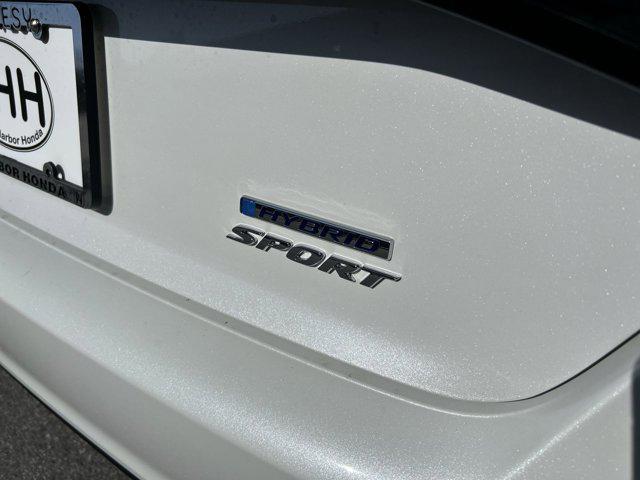 Photo of 2025 Platinum White Pearl Honda Accord Hybrid