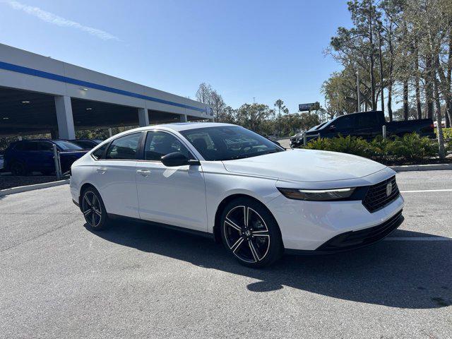 Photo of 2025 Platinum White Pearl Honda Accord Hybrid