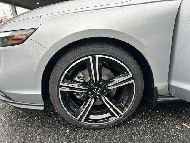 Photo of 2025 Solar Silver Metallic Honda Accord Hybrid