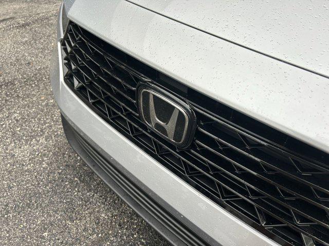 Photo of 2025 Solar Silver Metallic Honda Accord Hybrid