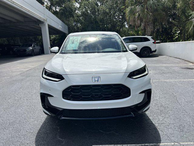 Photo of 2026 Platinum White Pearl Honda HR-V