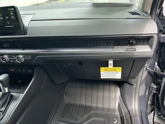 Photo of 2026 Platinum White Pearl Honda CR-V