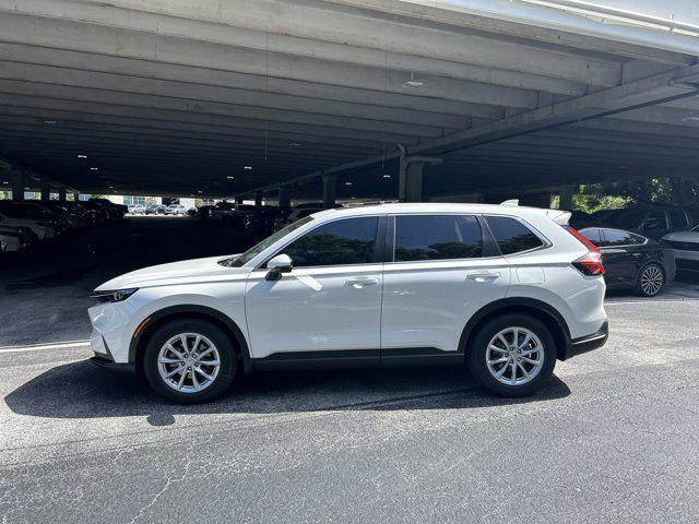 Photo of 2026 Platinum White Pearl Honda CR-V