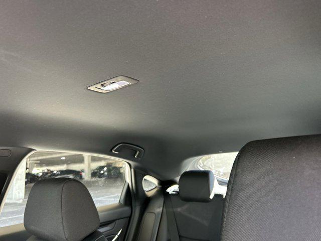 Photo of 2025 Platinum White Pearl Honda Civic