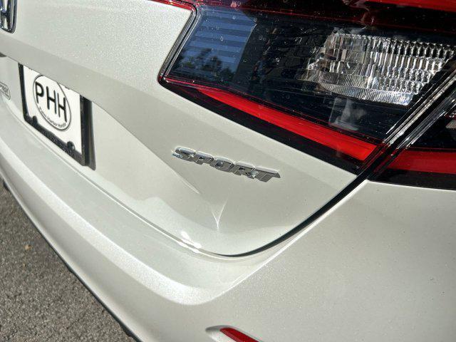 Photo of 2025 Platinum White Pearl Honda Civic