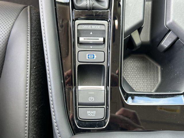 Photo of 2023 Platinum White Pearl Honda Accord Hybrid