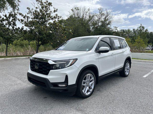 Photo of 2024 Platinum White Pearl Honda Passport