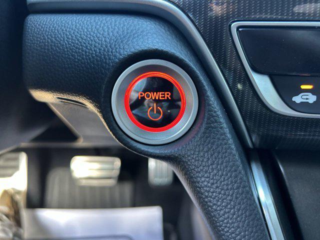 Photo of 2022 Sonic Gray Pearl Honda Accord Hybrid