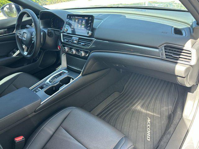 Photo of 2022 Sonic Gray Pearl Honda Accord Hybrid