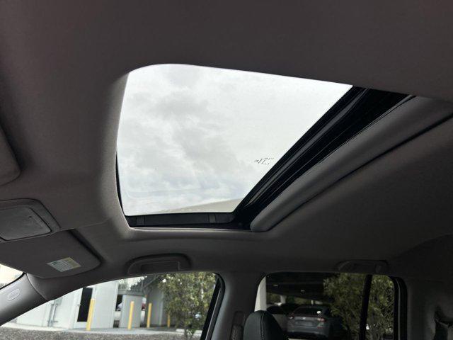 Photo of 2025 Platinum White Pearl Honda Ridgeline