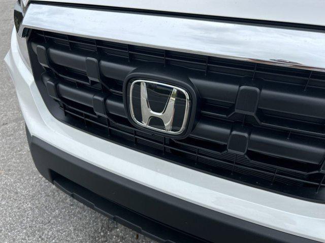 Photo of 2025 Platinum White Pearl Honda Ridgeline