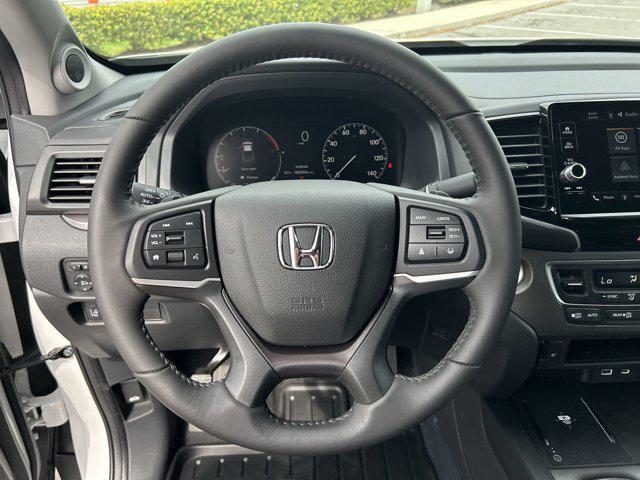 Photo of 2025 Platinum White Pearl Honda Ridgeline