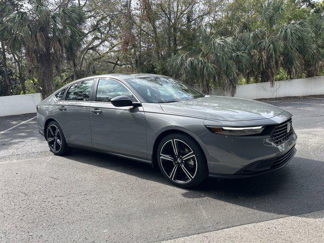 Photo of 2025 Urban Gray Pearl Honda Accord Hybrid