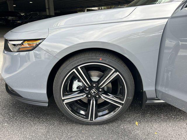 Photo of 2025 Urban Gray Pearl Honda Accord Hybrid