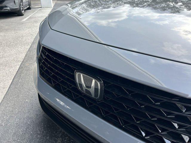 Photo of 2025 Urban Gray Pearl Honda Accord Hybrid