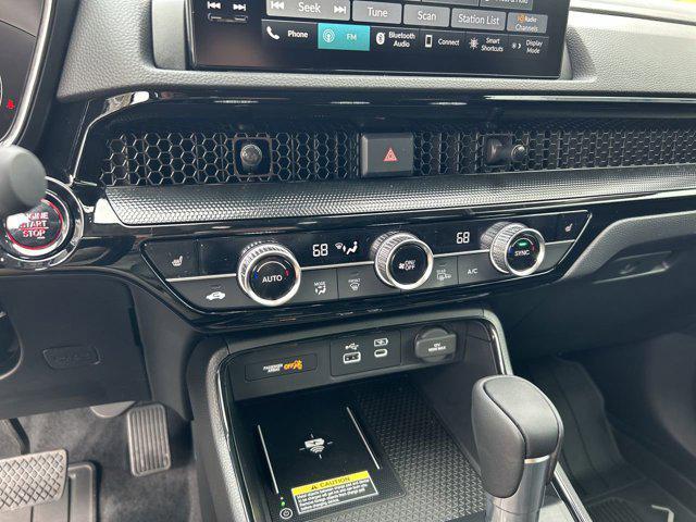 Photo of 2025 Platinum White Pearl Honda CR-V