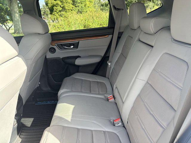 Photo of 2022 Obsidian Blue Pearl Honda CR-V Hybrid