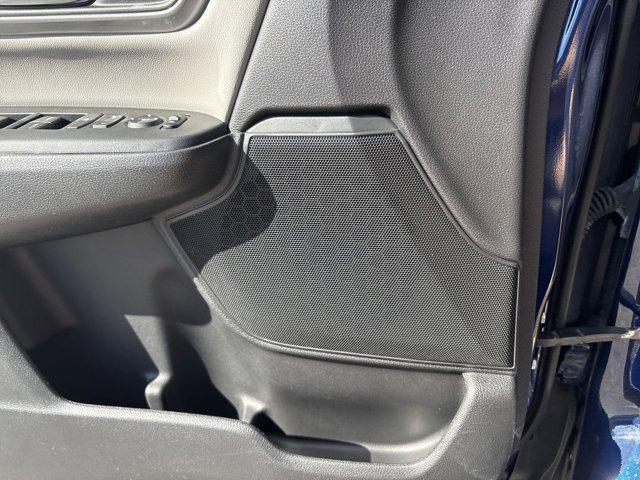 Photo of 2022 Obsidian Blue Pearl Honda CR-V Hybrid