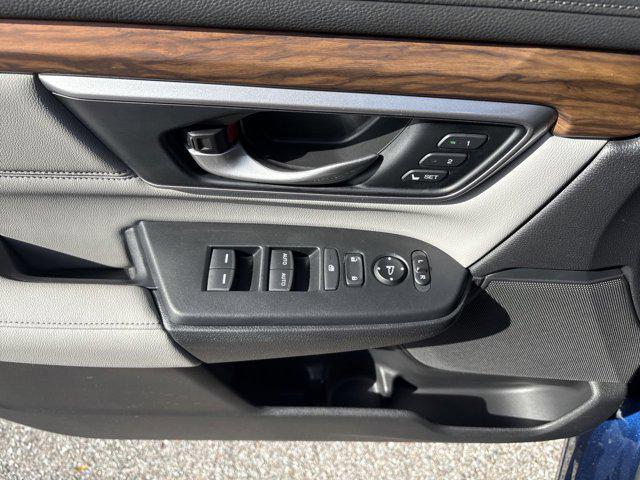 Photo of 2022 Obsidian Blue Pearl Honda CR-V Hybrid