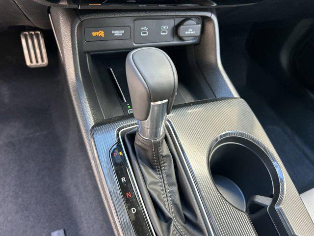 Photo of 2025 Platinum White Pearl Honda Civic Hybrid