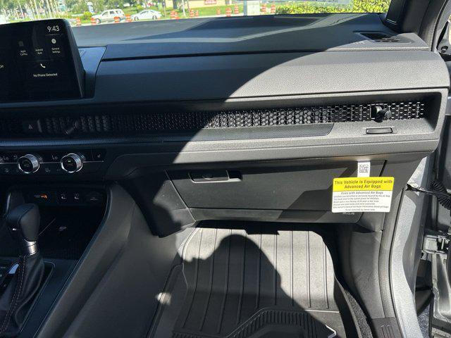 Photo of 2026 Solar Silver Metallic Honda CR-V Hybrid
