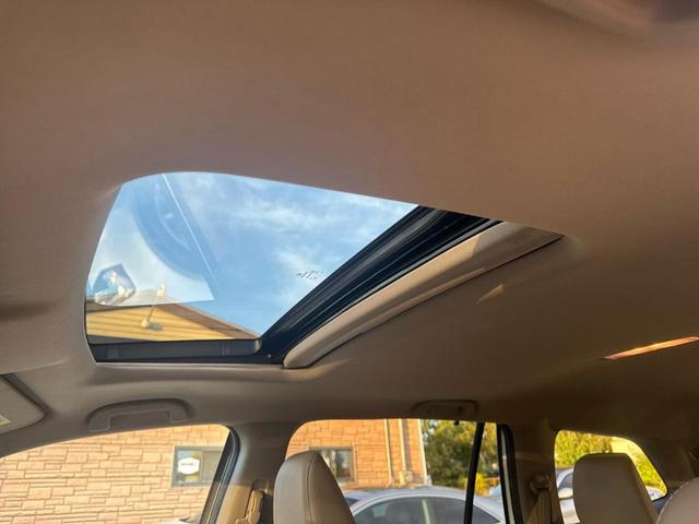 Photo of 2019 White Diamond Pearl Honda Pilot