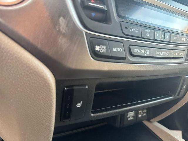 Photo of 2019 White Diamond Pearl Honda Pilot