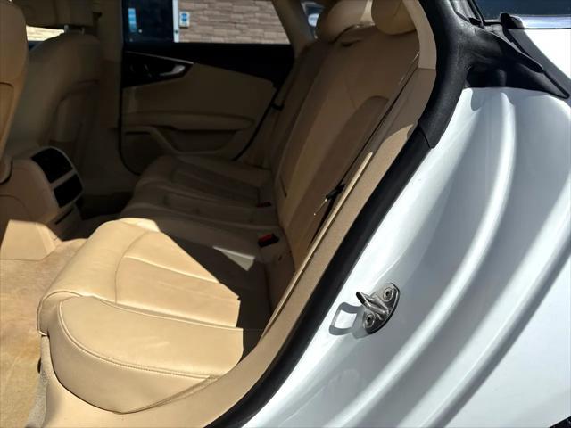 Photo of 2013 White Audi A7