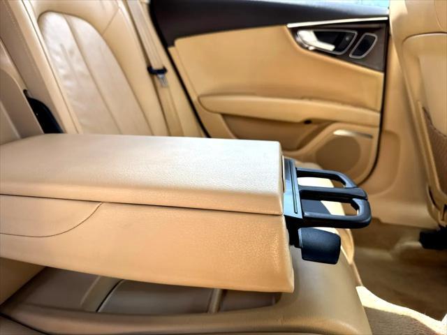 Photo of 2013 White Audi A7