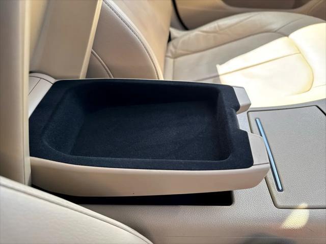 Photo of 2013 White Audi A7