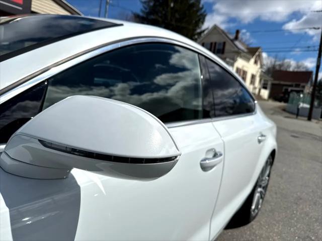 Photo of 2013 White Audi A7