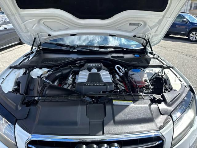 Photo of 2013 White Audi A7