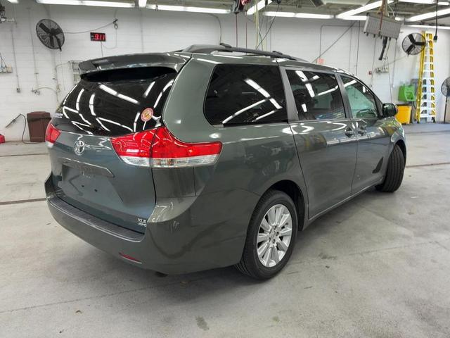 Photo of 2014 Cypress Pearl Toyota Sienna