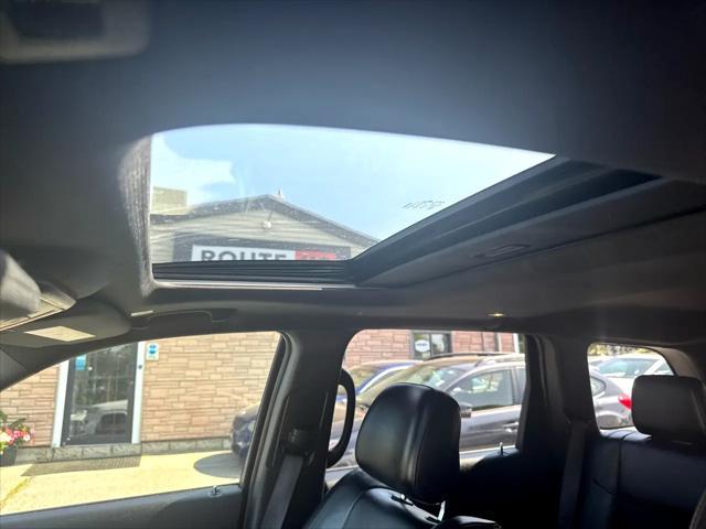 Photo of 2019 Bright White Clearcoat Jeep Grand Cherokee