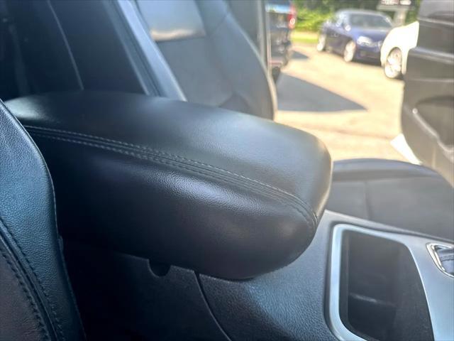 Photo of 2019 Bright White Clearcoat Jeep Grand Cherokee