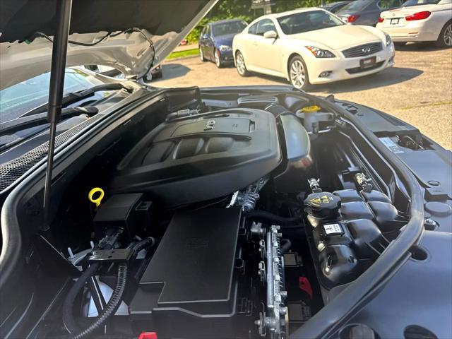 Photo of 2019 Bright White Clearcoat Jeep Grand Cherokee