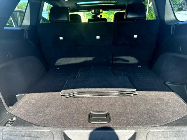 Photo of 2019 Bright White Clearcoat Jeep Grand Cherokee