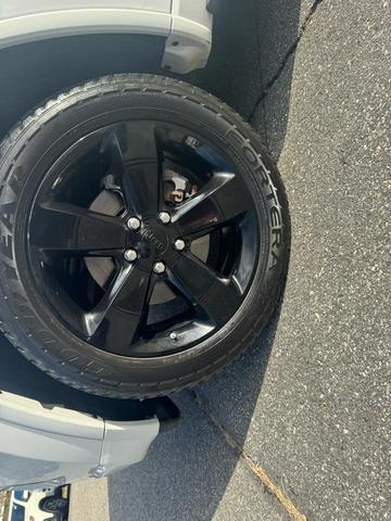 Photo of 2014 Bright White Clearcoat Jeep Grand Cherokee