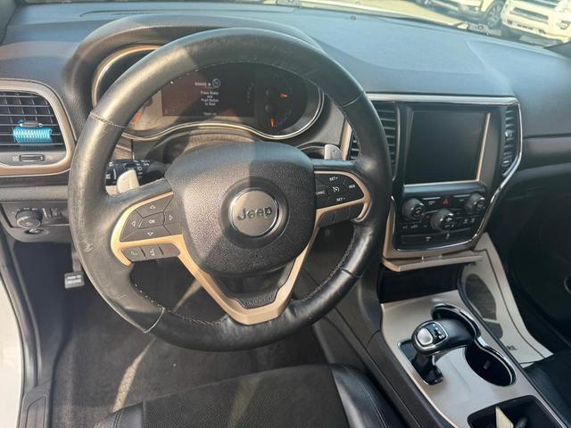 Photo of 2014 Bright White Clearcoat Jeep Grand Cherokee