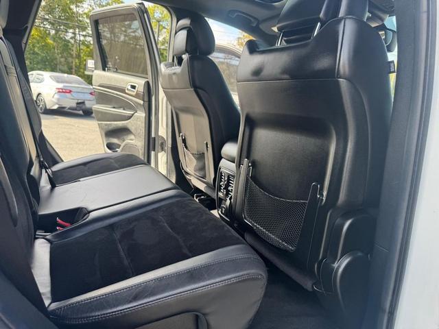 Photo of 2014 Bright White Clearcoat Jeep Grand Cherokee