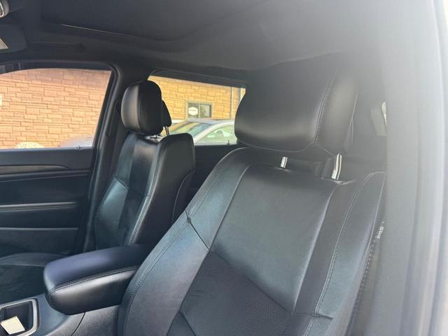 Photo of 2014 Bright White Clearcoat Jeep Grand Cherokee