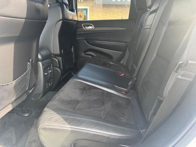 Photo of 2014 Bright White Clearcoat Jeep Grand Cherokee
