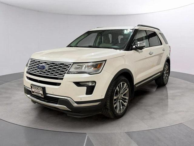 Photo of 2019 White Platinum Ford Explorer
