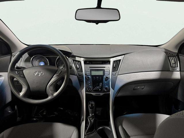 Photo of 2012 Pacific Blue Pearl Mica Hyundai SONATA