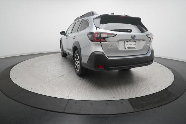 Photo of 2025 Ice Silver Metallic Subaru Outback