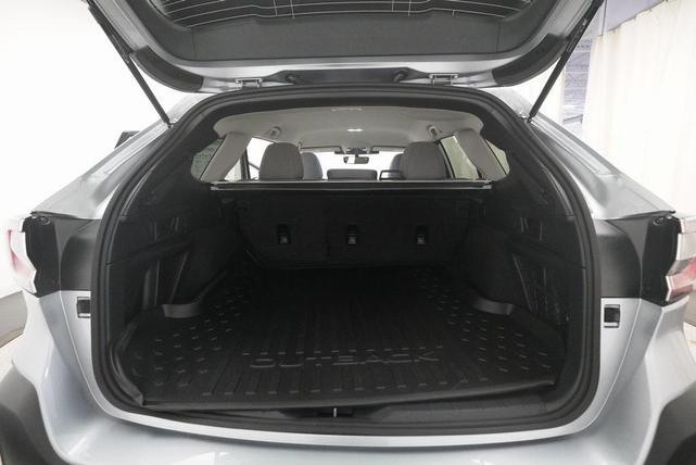 Photo of 2025 Ice Silver Metallic Subaru Outback